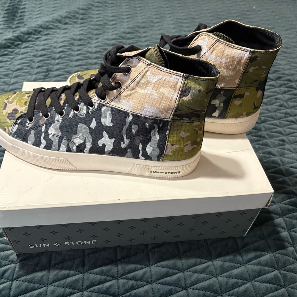 Sun + Stone Gray Shoe Box